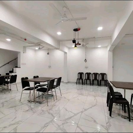 Hotel Bsh Group Noida Exteriör bild